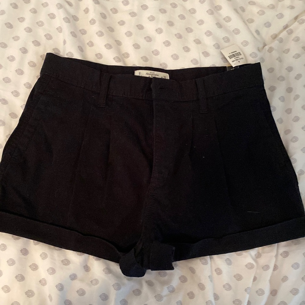 Womens Abercrombie & Fitch black shorts size 6 w28 NWT